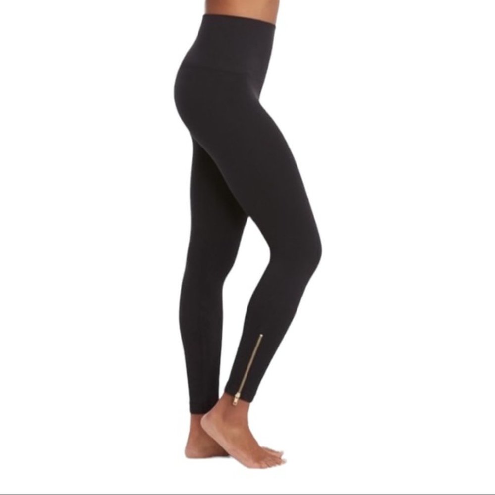 SPANX Cropped High Waist Leggings w Gold Zipper Detail